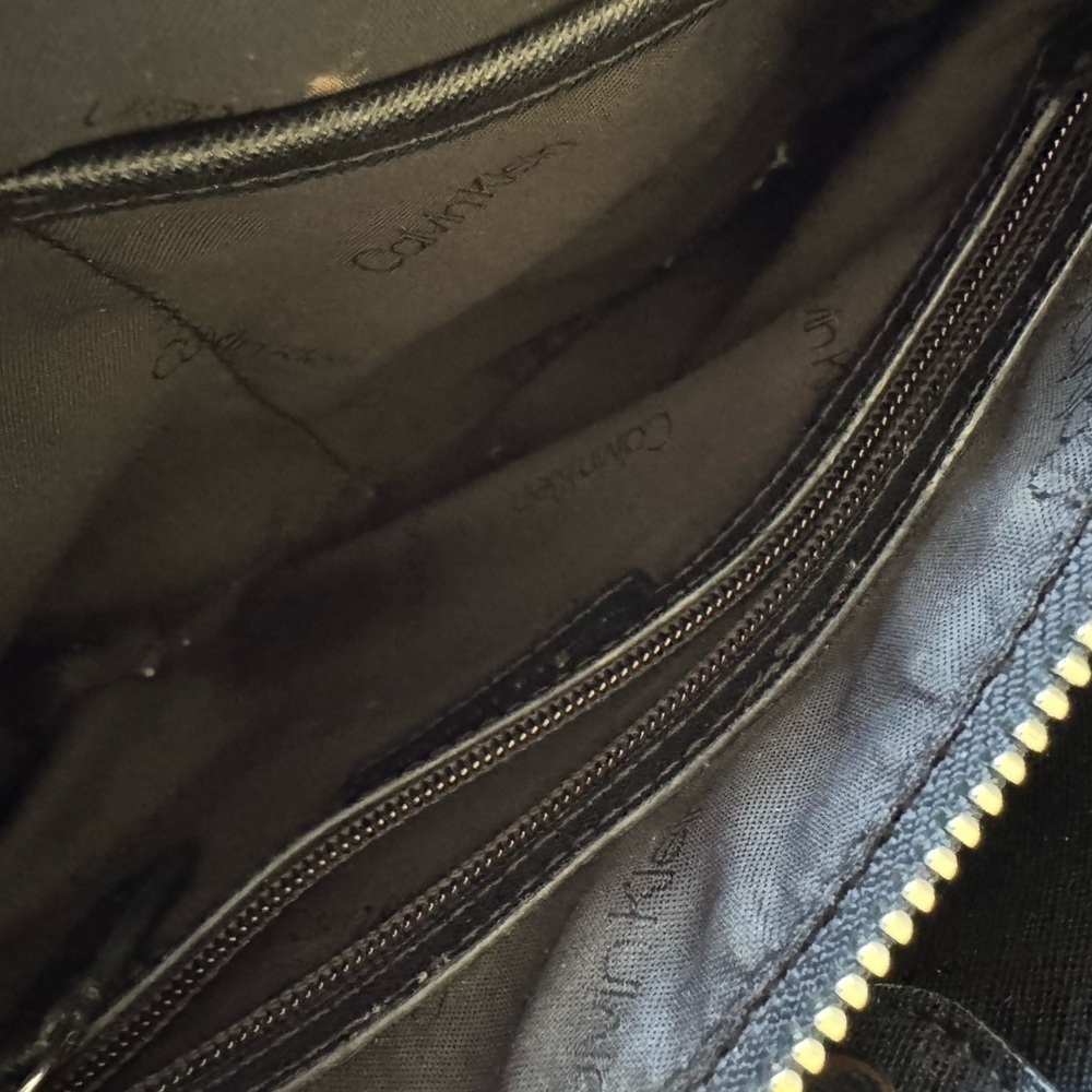 Calvin Klein Black Shoulder Bag - Picture 7 of 10